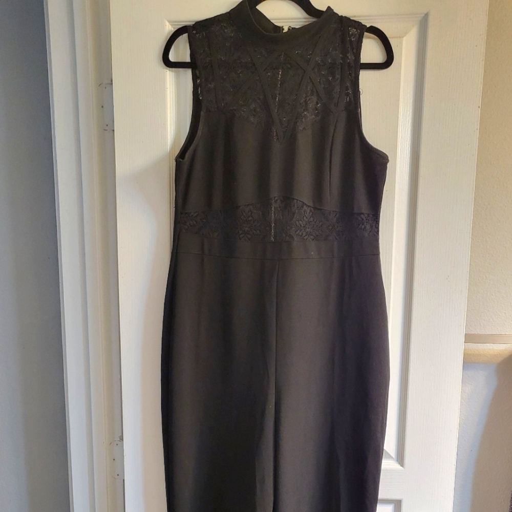 Fashion Nova Elegant Black Sleeveless Jumpsuit